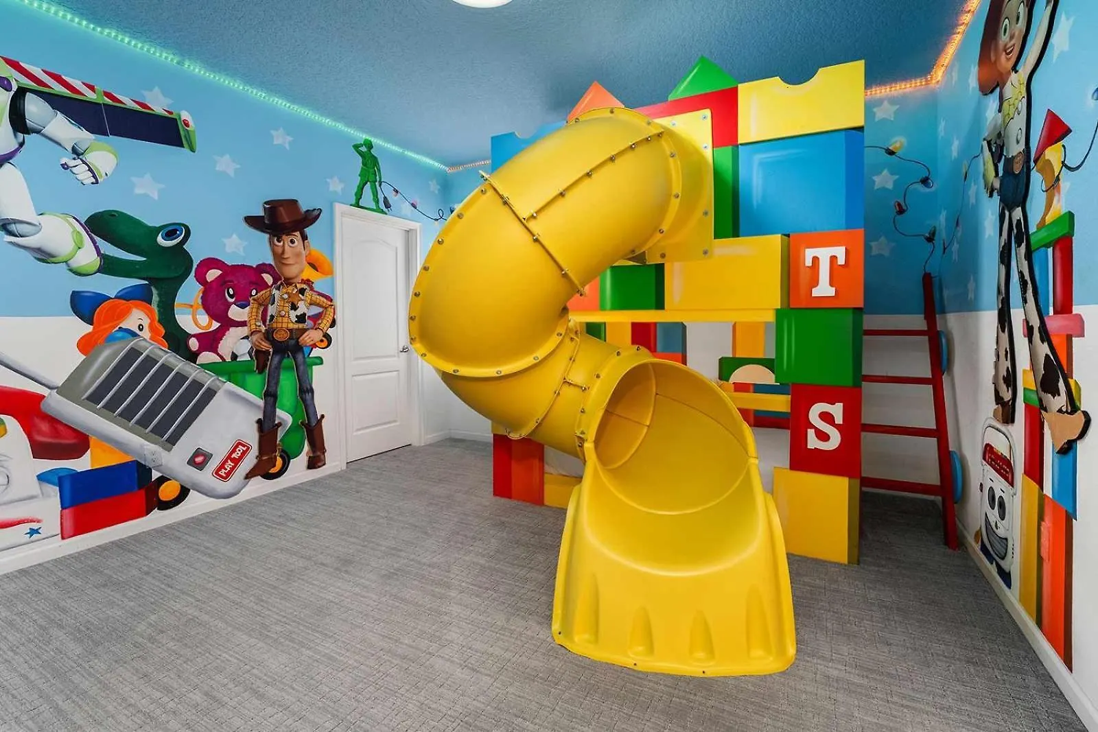 Super Villa With Superhero Theme Br, Arcade & Theater Davenport