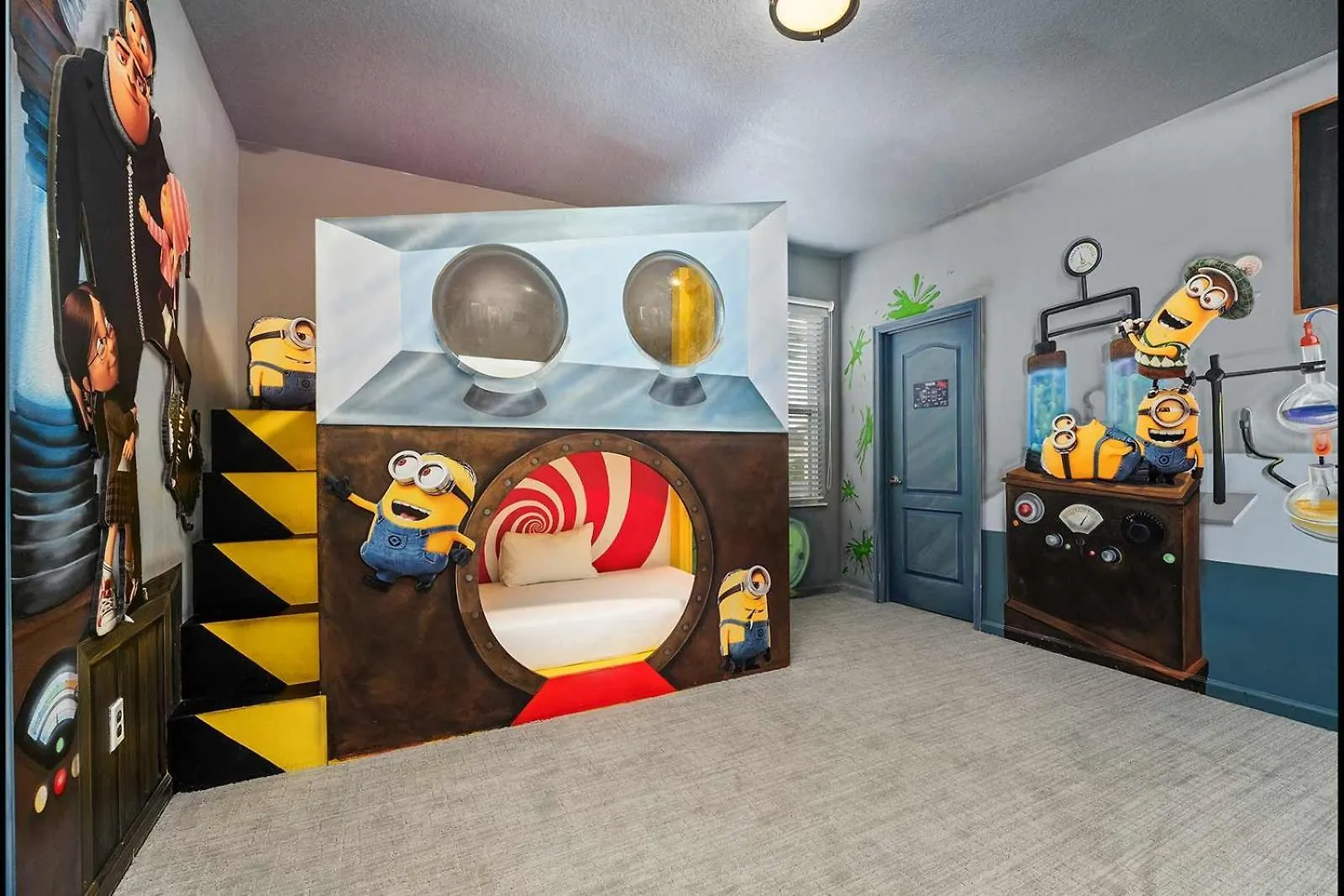 Super Villa With Superhero Theme Br, Arcade & Theater Davenport 0*,